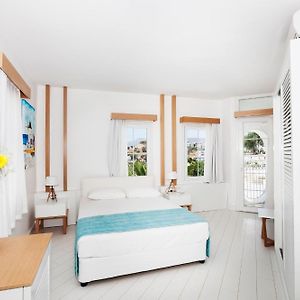 Standard Comfort Room
